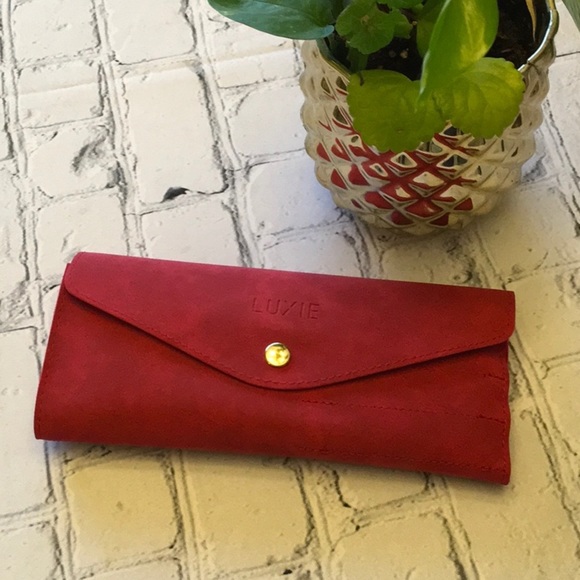 LUXIE 18 Piece Gold Brush Set 105 - Picture 2 of 7